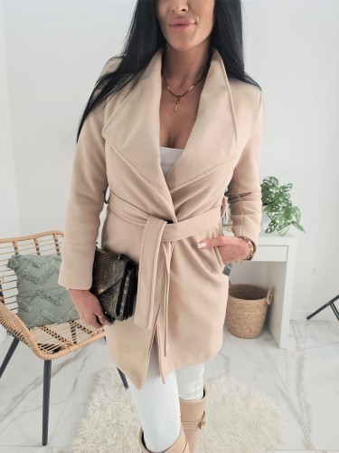 Płaszcz Bergamo z pikowaną podszewką i dużymi klapami produkt włoski - beżowy