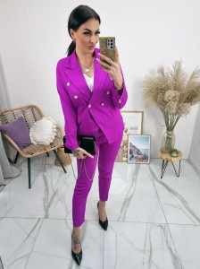 Garnitur damski Alma dwurzędowa marynarka ze złotymi guzikami + cygaretki w kant - amarant