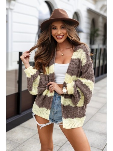 Krótki rozpinany kardigan sweter Axos w paski polski producent J&K premium - cappuccino + żółty