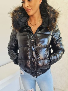 Czarna lakierowana zimowa kurtka Madison w połysku z ciemnym futerkiem