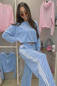 Welurowy komplet dresowy z paskami bluza oversize + szerokie spodnie La Perla premium - błękit baby blue