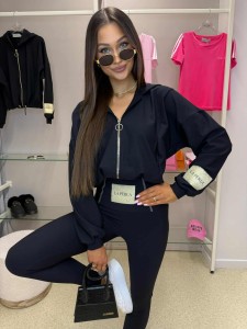 Komplet La Perla z elastycznego prążka ze złotą naszywką bluza + legginsy - czarny