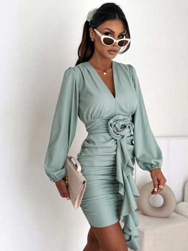 Elegancka sukienka Flowers z marszczeniem i różą polski producent Miluna Brand - pistacja