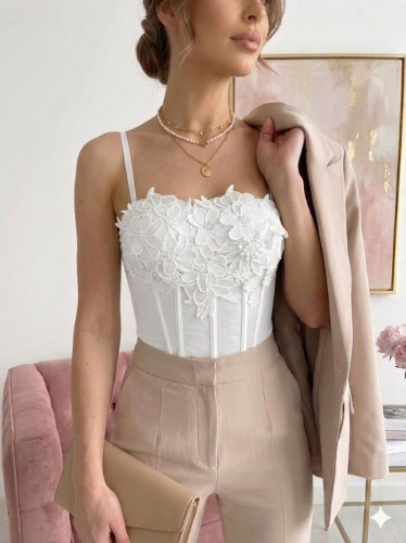 Elegancki Gorset z Kwiatami Top pod garnitur Collet modelujący z fiszbinami  - biały 