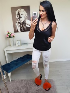 Elegancka bluzka top satynowy z koronką Grant black