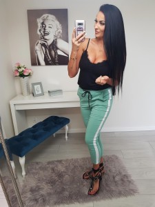 Spodnie Rico z lampasem na gumce kolor mięta